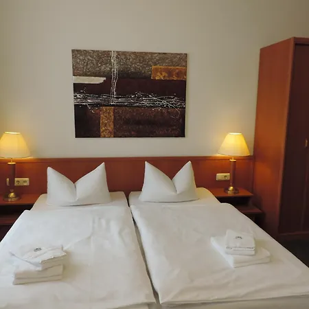 Carl Von Clausewitz 3*